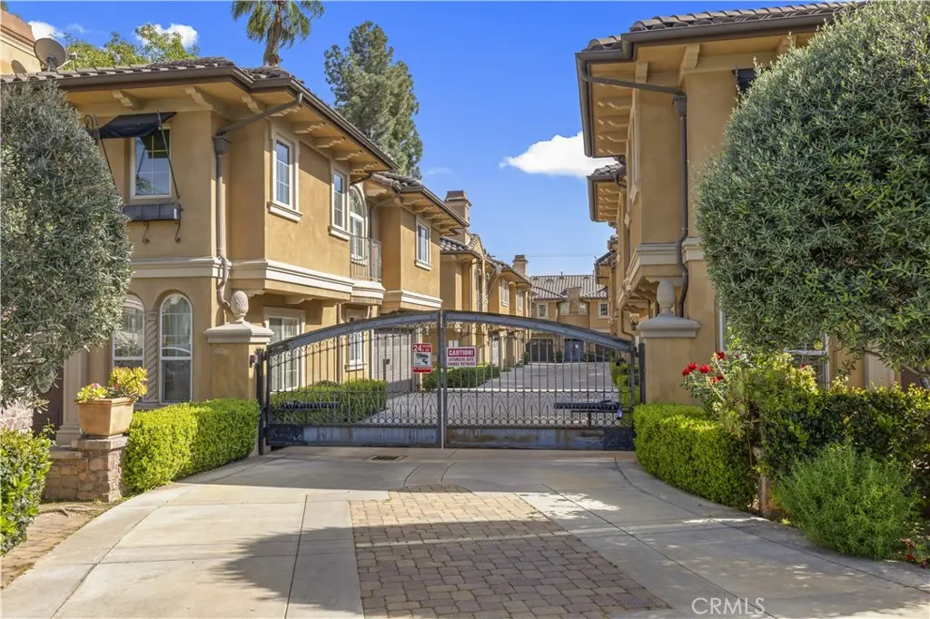 Condominium for sale at 726 Fairview D, Arcadia, CA featuring 3 beds and 4 baths