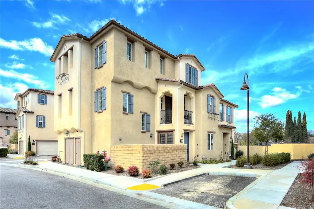 443 Stratus Lane 4, Simi Valley, CA — listing photo 1