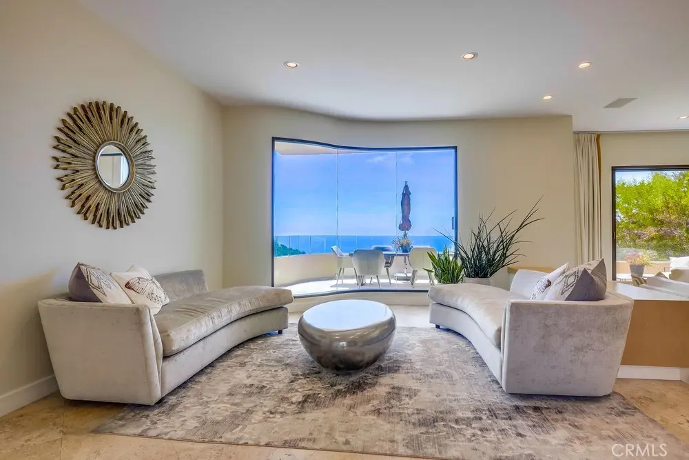 Single Family Residence for rent at 1725 Del Mar, Laguna Beach, CA featuring 3 beds and 4 baths