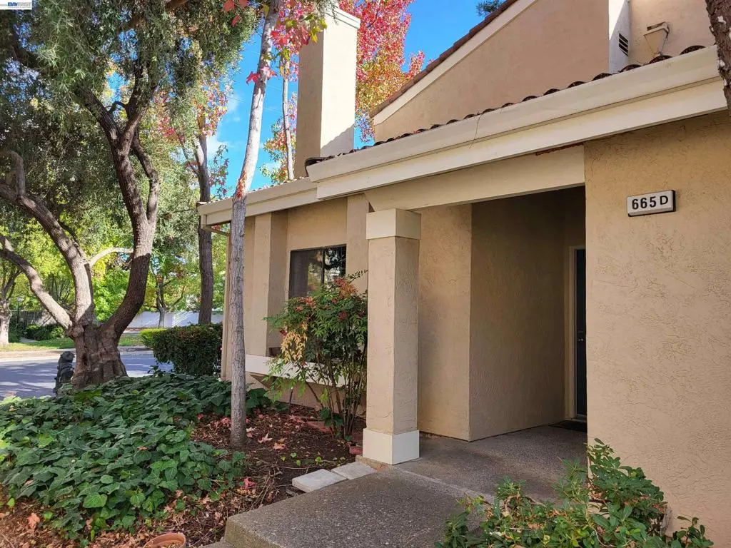 Townhouse for sale at 665 Palomino Dr D, Pleasanton, CA featuring 2 beds and 2 baths