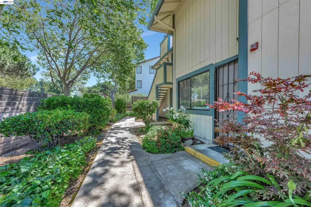 Condominium for sale at 2500 Copa Del Oro Dr, Union City, CA featuring 2 beds and 2 baths