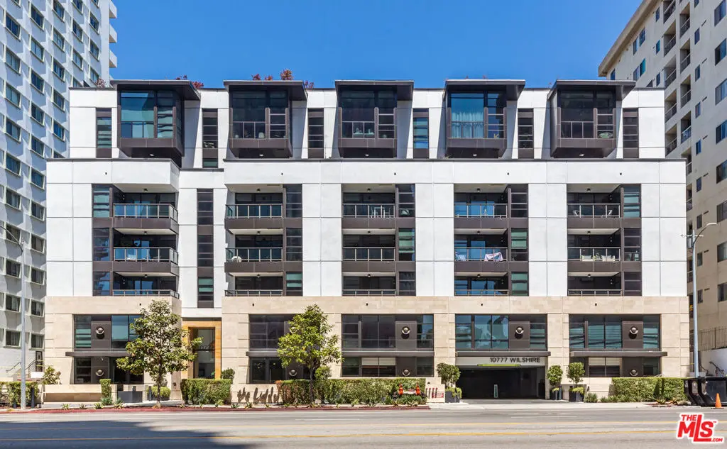 Residential Lease for rent at 10777 Wilshire Boulevard 205, Los Angeles, Los Angeles County, CA featuring 2 beds and 3 baths