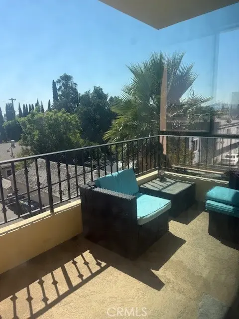 6938 Laurel Canyon 212, North Hollywood, CA — listing photo 1
