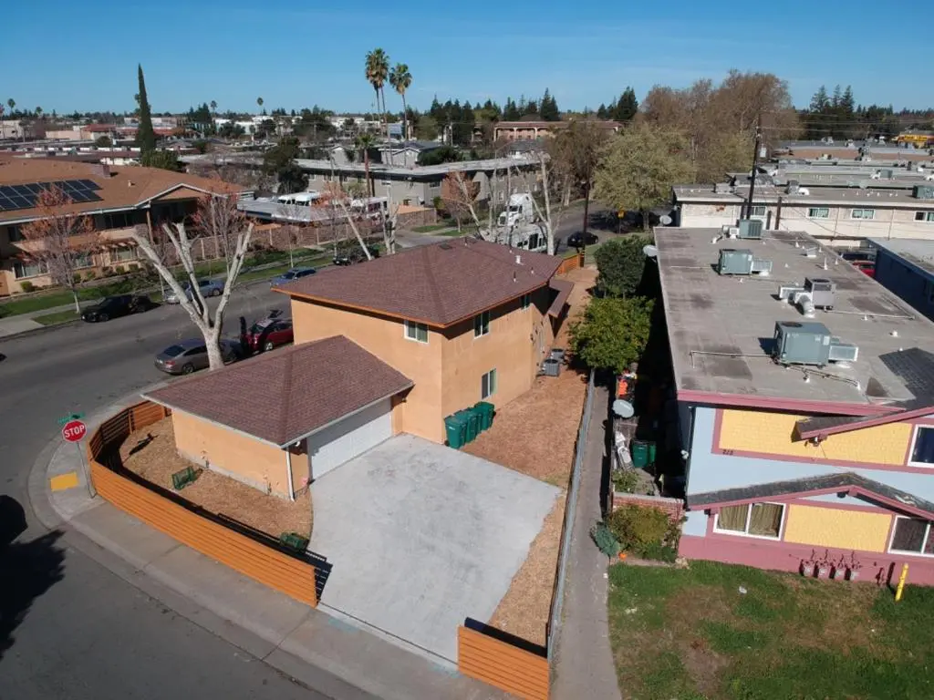Duplex for sale at 4830 Kentfield Road, Stockton, CA