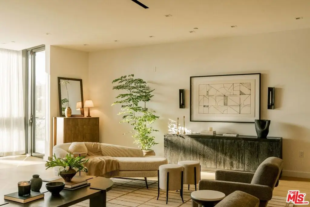 Condominium for sale at 702 N Doheny Drive 101, West Hollywood, CA featuring 1 bed and 2 baths