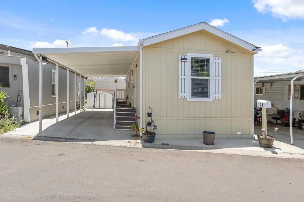 3221 Bancroft Drive 25, Spring Valley, CA — listing photo 1