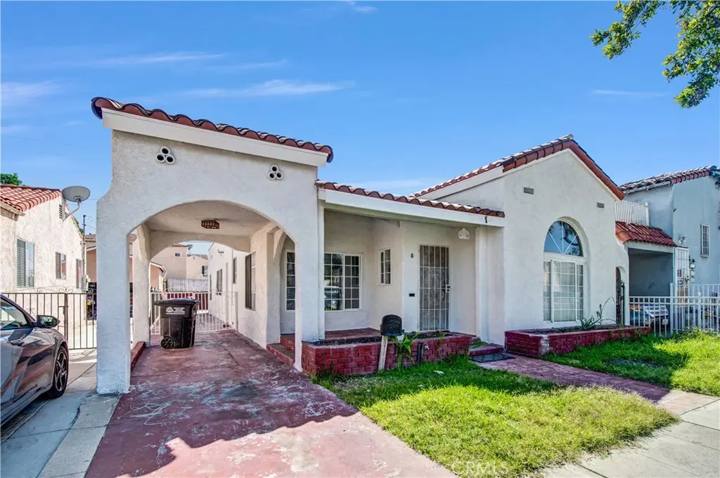 Residential Lease for rent at 6114 Allston, Los Angeles, Los Angeles County, CA featuring 3 beds and 1 bath