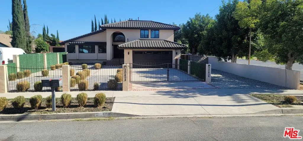 20454 W Strathern Street, Winnetka, CA — listing photo 1