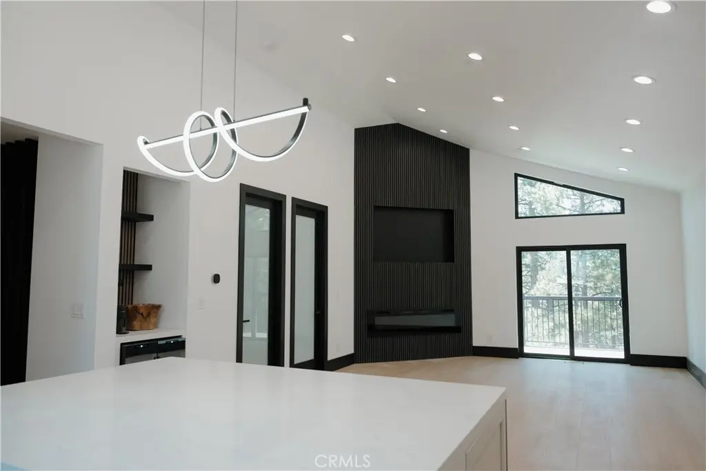 129 Winding, Big Bear City, CA — listing photo 1