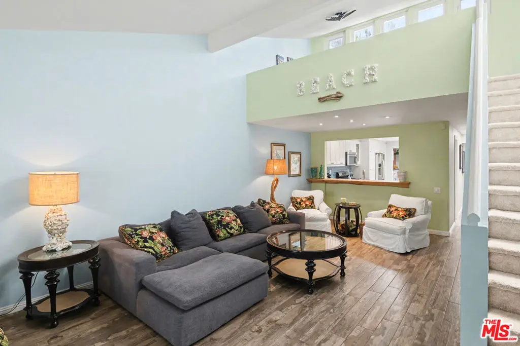 19525 Starfish Lane, Huntington Beach, CA — listing photo 1