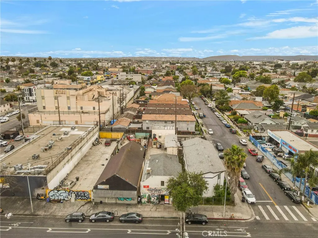 Apartment for sale at 4355 Avalon, Los Angeles, CA
