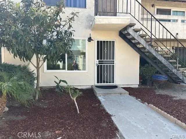 Condominium for rent at 17425 Arrow, Fontana, CA featuring 2 beds and 1 bath