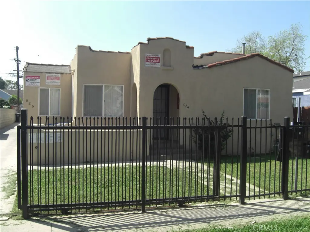 Quadruplex for sale at 624 E 80th, Los Angeles, CA