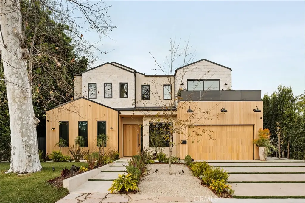 11937 Addison, Valley Village, CA — listing photo 1