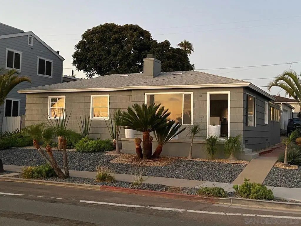 Single Family Residence for rent at 3403 Riviera, San Diego, CA featuring 3 beds and 2 baths