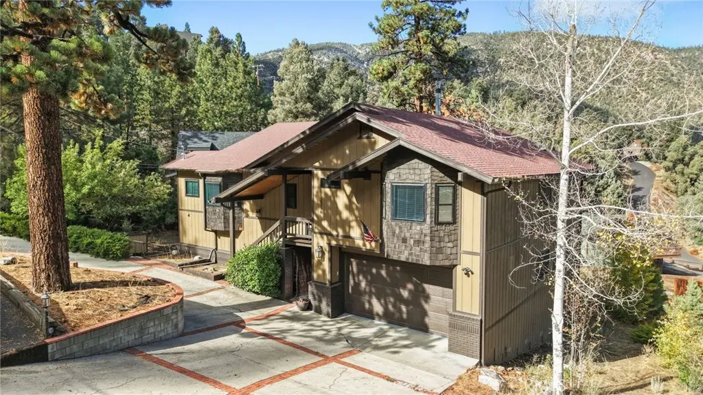 2316 Cedarwood Drive, Pine Mountain Club, CA — listing photo 1