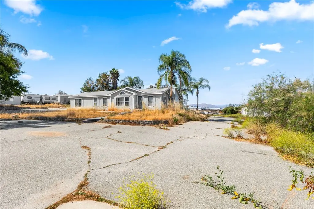 Manufactured On Land for sale at 22540 Markham Street, Perris, CA featuring 3 beds and 3 baths
