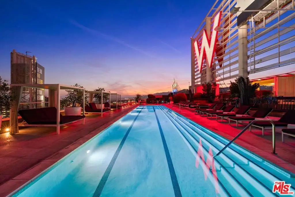 Condominium for sale at 6250 Hollywood Boulevard 14H, Los Angeles, CA featuring 2 beds and 3 baths