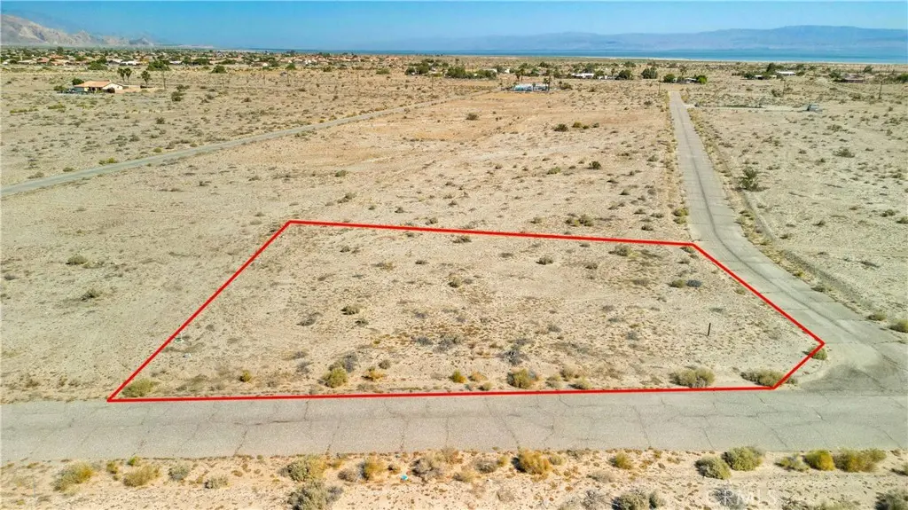 2711 Twin Lakes Avenue, Thermal, CA — listing photo 1