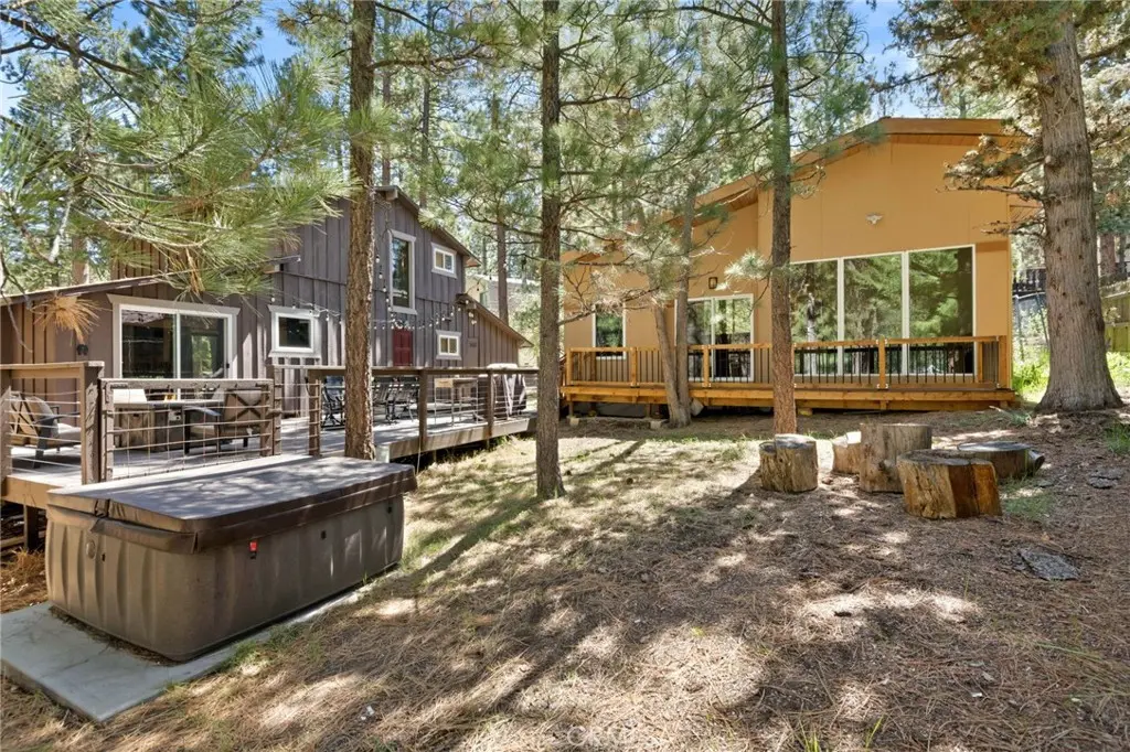 426 Crystal Court, Big Bear Lake, CA — listing photo 1