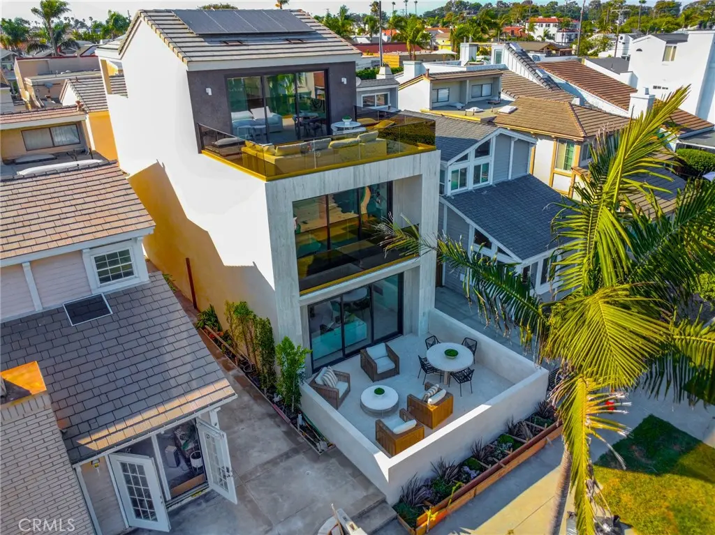505 17th Street, Huntington Beach, CA — listing photo 1