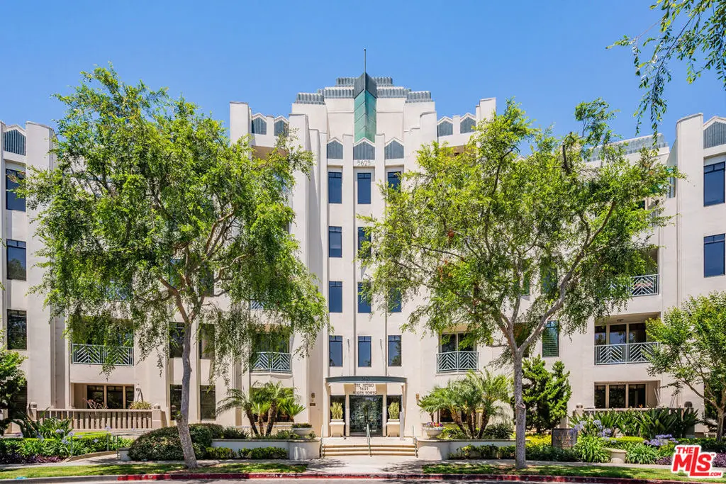 5625 Crescent Park 126, Playa Vista, CA — listing photo 1