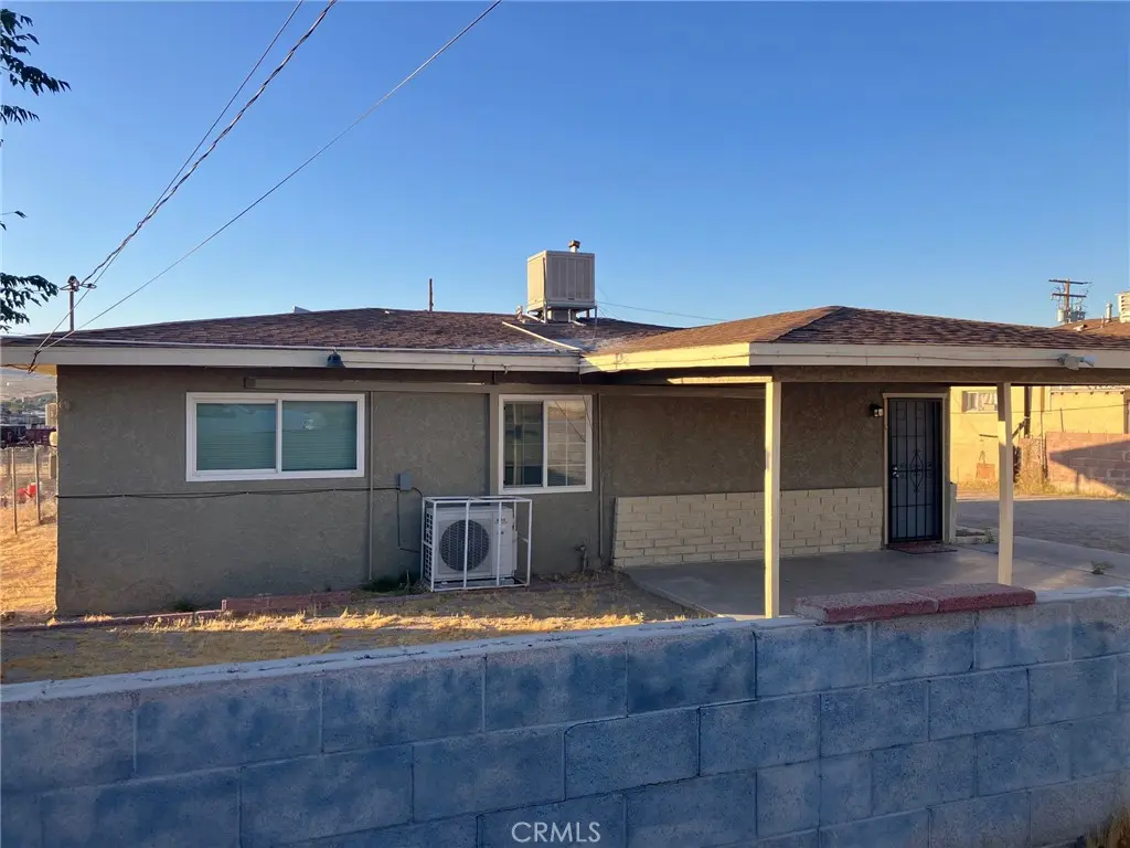 616 E White Street, Barstow, CA — listing photo 1