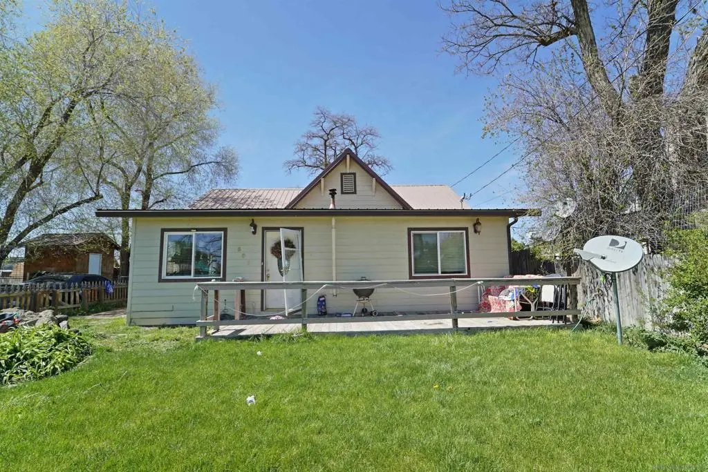Single Family Residence for sale at 501 N East, Alturas, CA featuring 2 beds and 3 baths