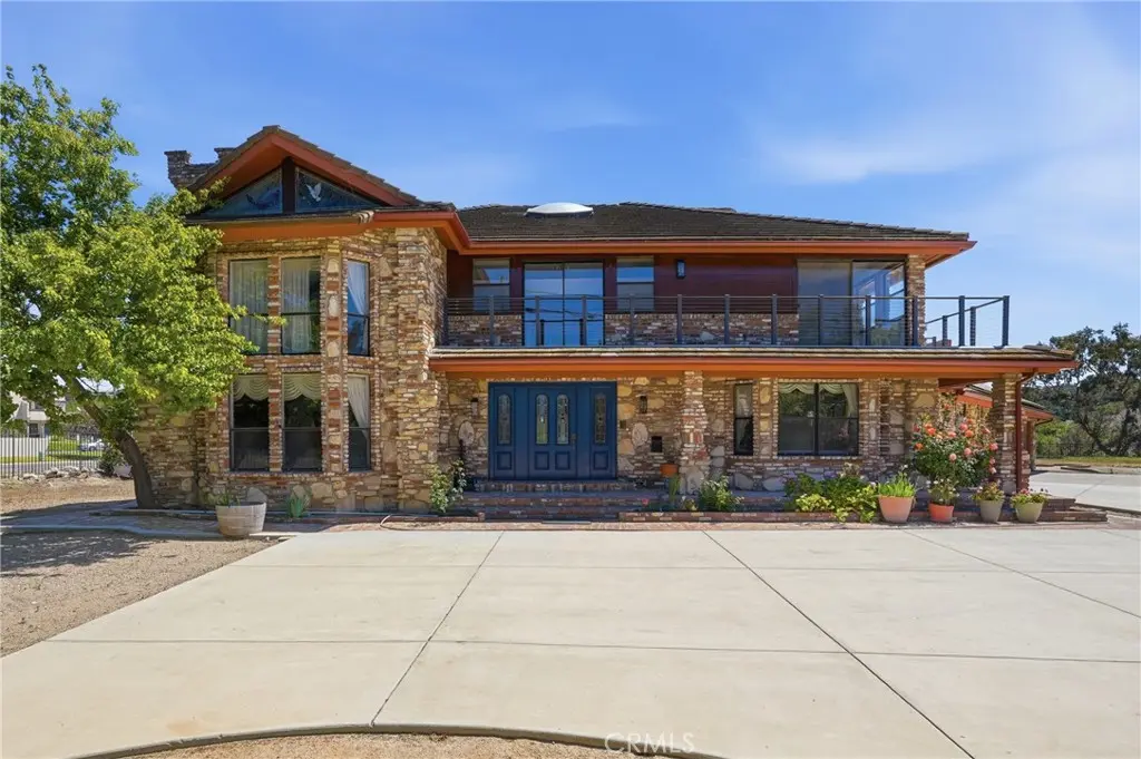 140 E Rice Ranch Road, Santa Maria, CA — listing photo 1