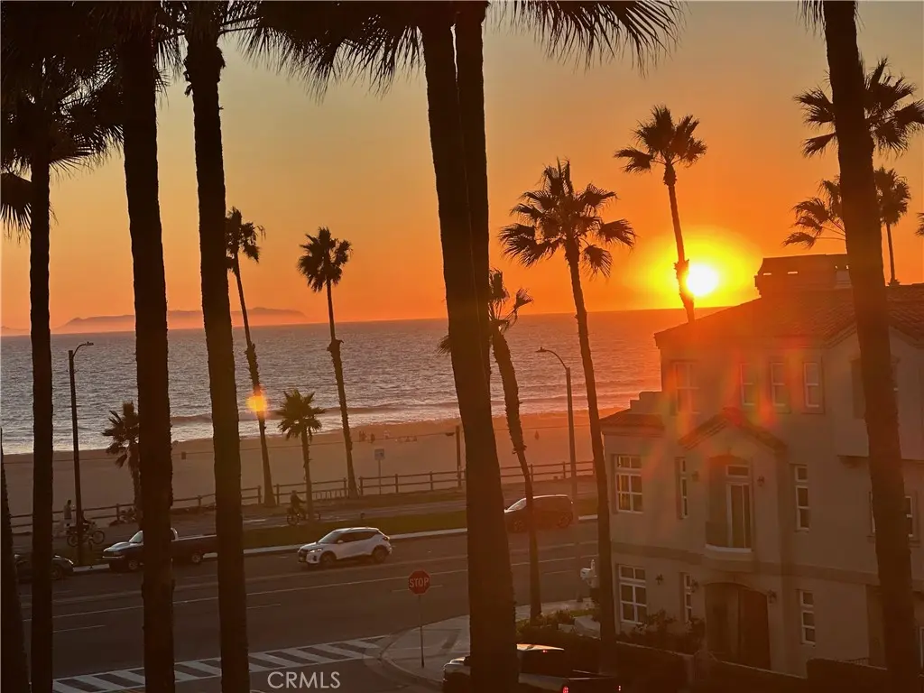 Condominium for sale at 1200 Pacific Coast 426, Huntington Beach, CA featuring 1 bed and 1 bath