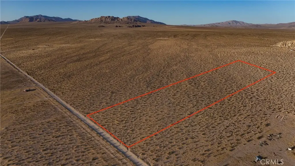 733 Harrod Road, Lucerne Valley, CA — listing photo 1