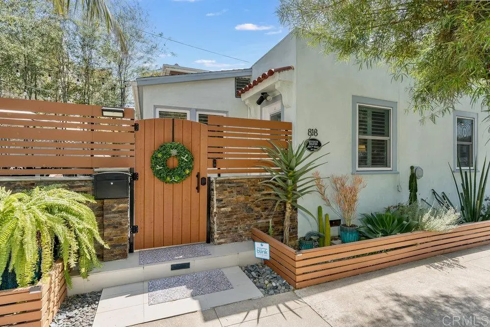 Residential Lease for rent at 818 7th Street, Coronado, San Diego County, CA featuring 4 beds and 2 baths
