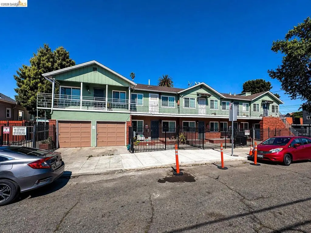 Residential Income for sale at 3114 Ashbrook Ct, Oakland, CA