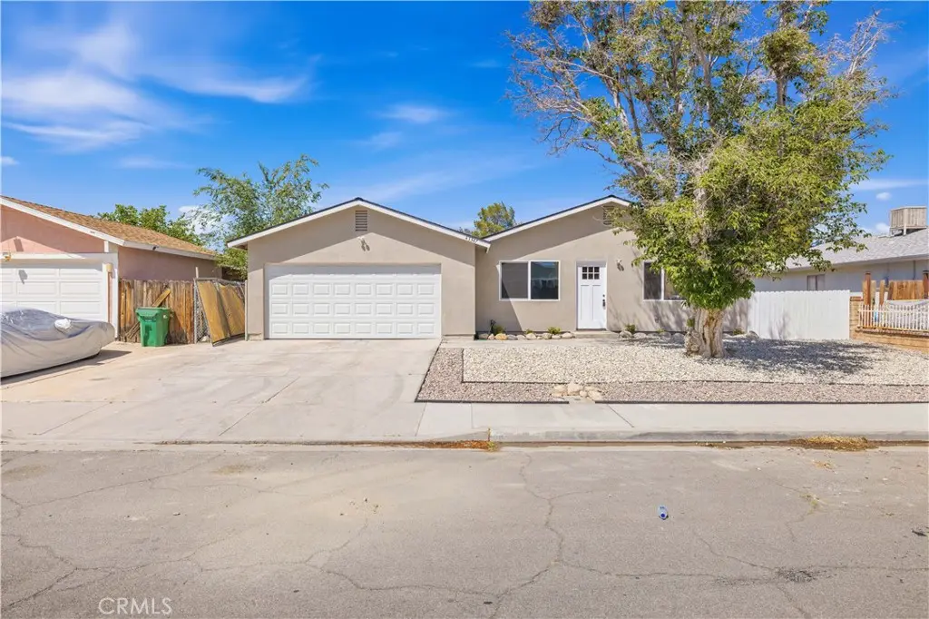 Single Family Residence for sale at 43347 Echard, Lancaster, CA featuring 3 beds and 2 baths
