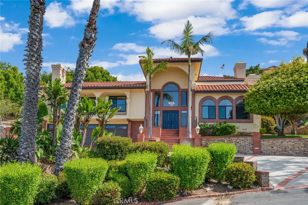 Single Family Residence for sale at 32425 Aqua Vista, Rancho Palos Verdes, CA featuring 4 beds and 5 baths