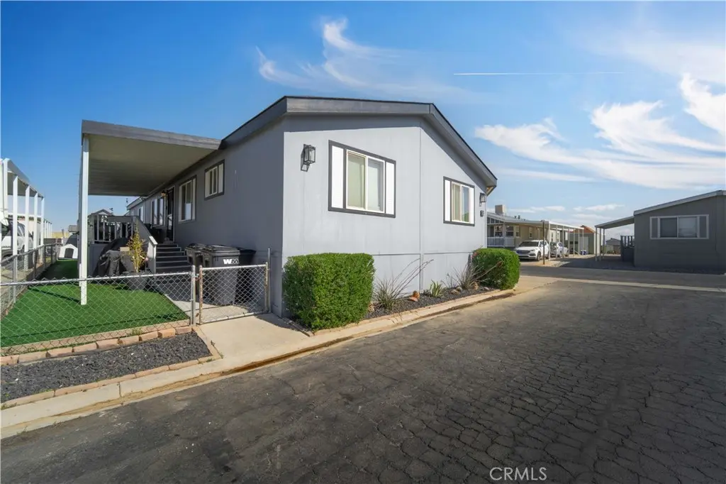 1550 20th Street W 76, Rosamond, CA — listing photo 1
