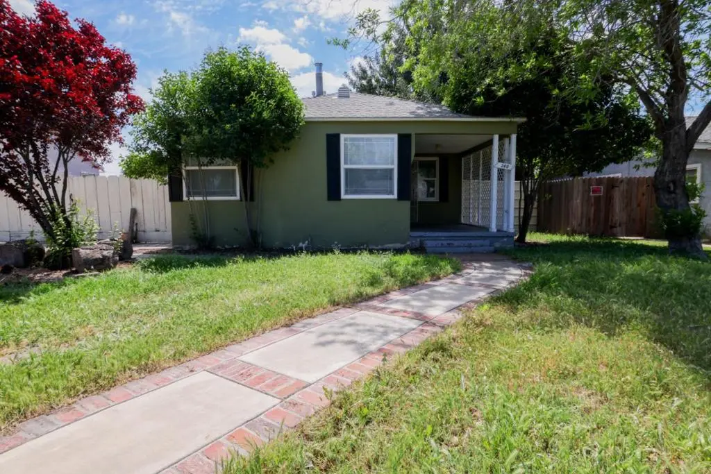 Single Family Residence for sale at 360 E 19th Street, Merced, CA featuring 2 beds and 1 bath