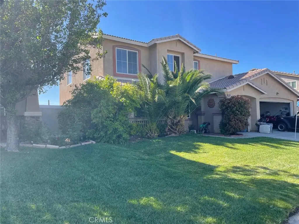Single Family Residence for sale at 13526 Coolwater, Victorville, CA featuring 4 beds and 4 baths