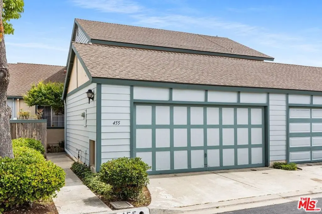 Condominium for sale at 455 Bancroft, Escondido, CA featuring 2 beds and 2 baths