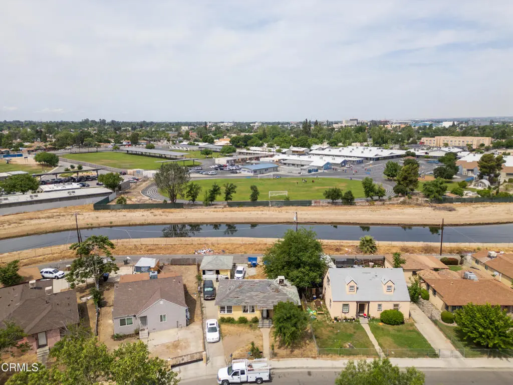213 T Street, Bakersfield, CA — listing photo 1