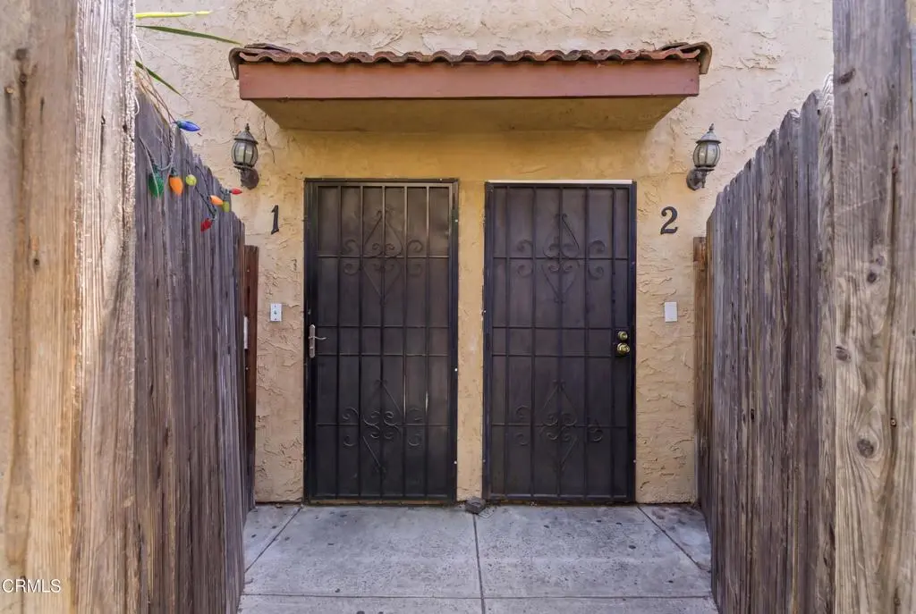 9051 Cedros Avenue 2, Panorama City, CA — listing photo 1