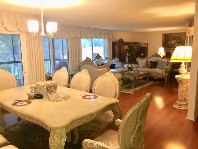 Residential Lease for rent at 2369 Via Mariposa 1-B, Laguna Woods, Orange County, CA featuring 2 beds and 2 baths