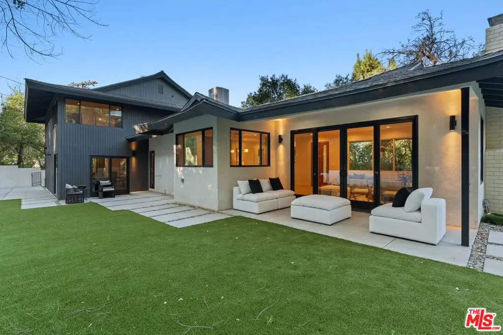 16708 Chaplin Avenue, Encino, CA — listing photo 1