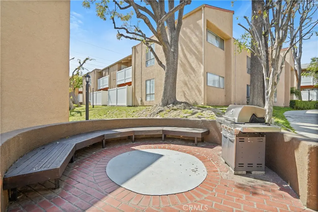 10331 Lindley 150, Porter Ranch, CA — listing photo 1