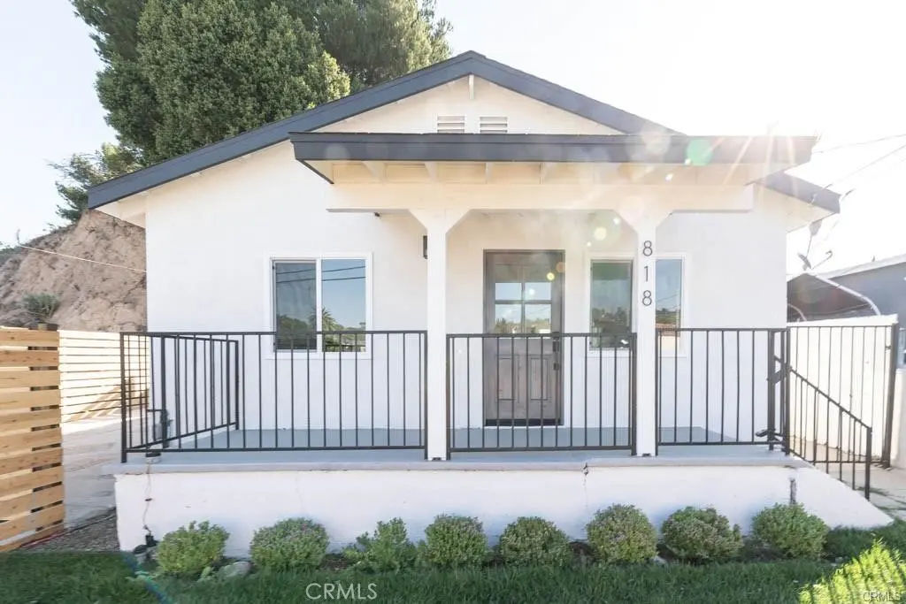 Duplex for sale at 818 N Avenue 51, Los Angeles, CA featuring 3 beds and 3 baths