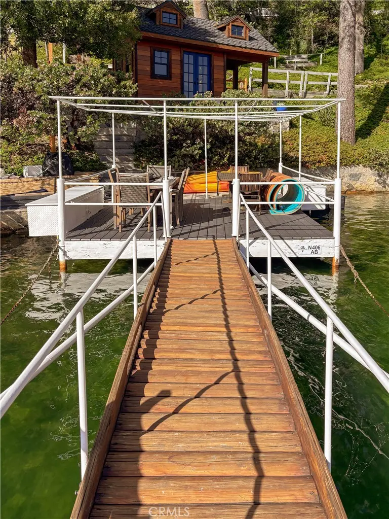 406 N406B, Lake Arrowhead, CA — listing photo 1