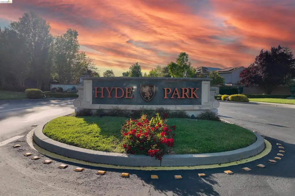 Single Family Residence for sale at 9208 Hallmark Pl, Vallejo, CA featuring 6 beds and 4 baths