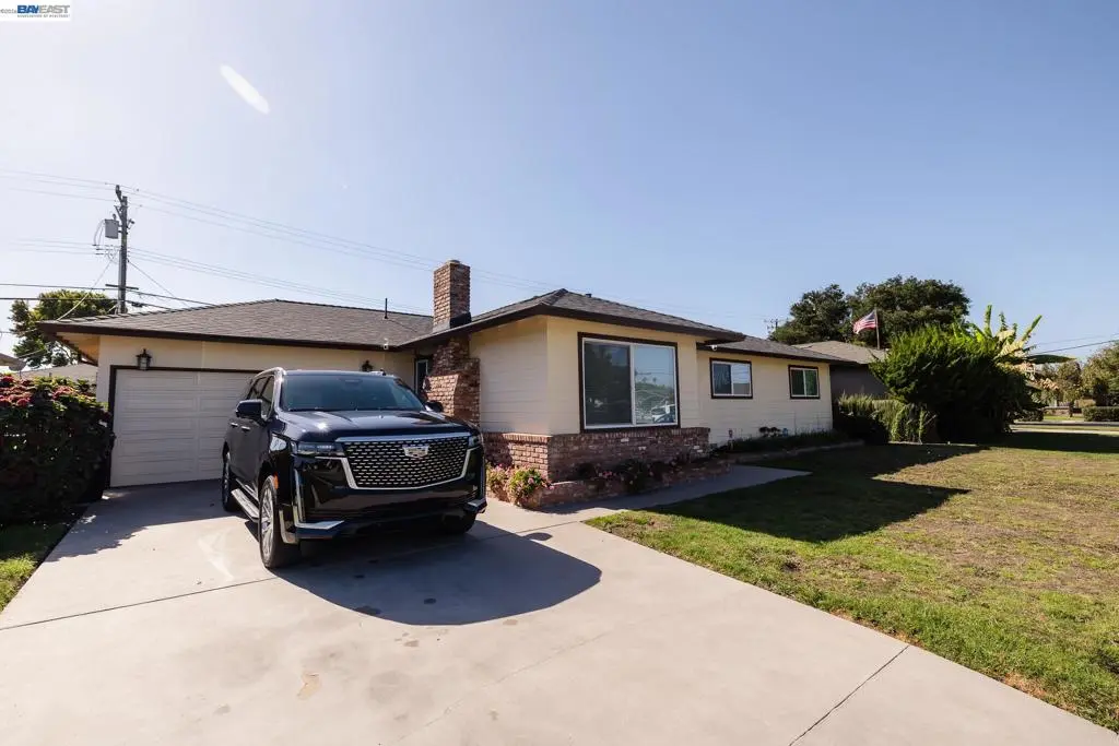 Single Family Residence for sale at 767 Lemos Ave, Salinas, CA featuring 3 beds and 2 baths