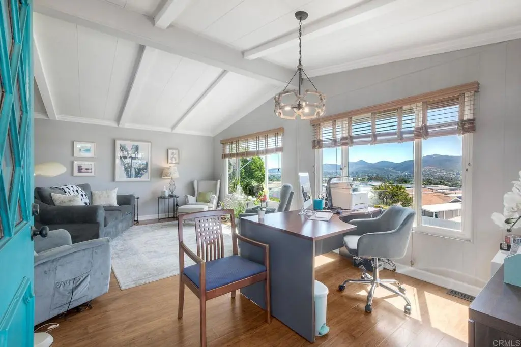 1930 W San Marcos Boulevard 10, San Marcos, CA — listing photo 1