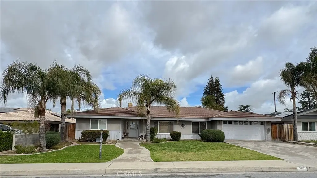 Single Family Residence for sale at 3612 Christmas Tree Lane, Bakersfield, CA featuring 4 beds and 4 baths